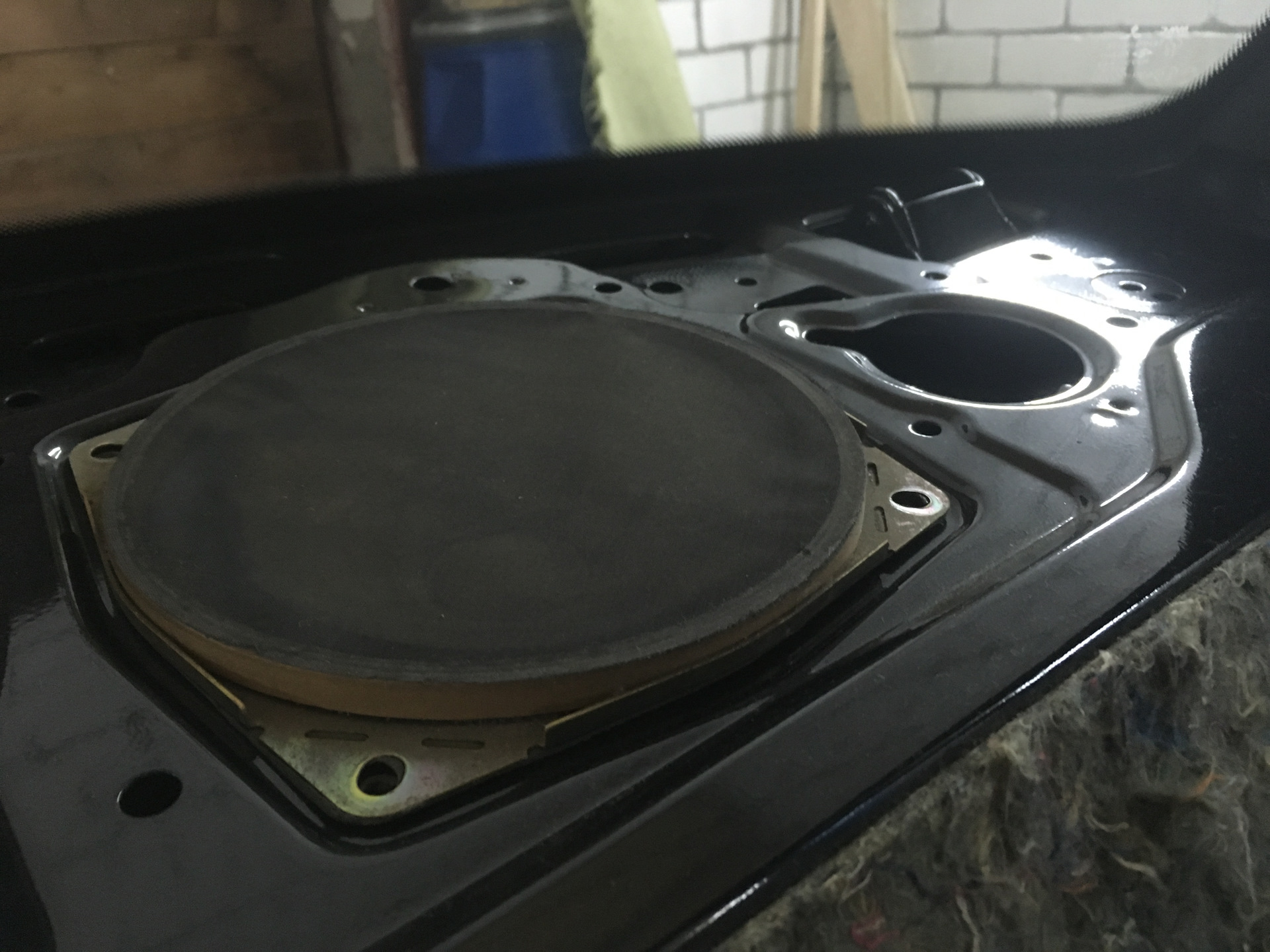 Omoda c5 2022. Омода с5 задние динамики. Пежо 407 передние динамики. Омода с5 задние динамики. Omoda c5 приборная панель.