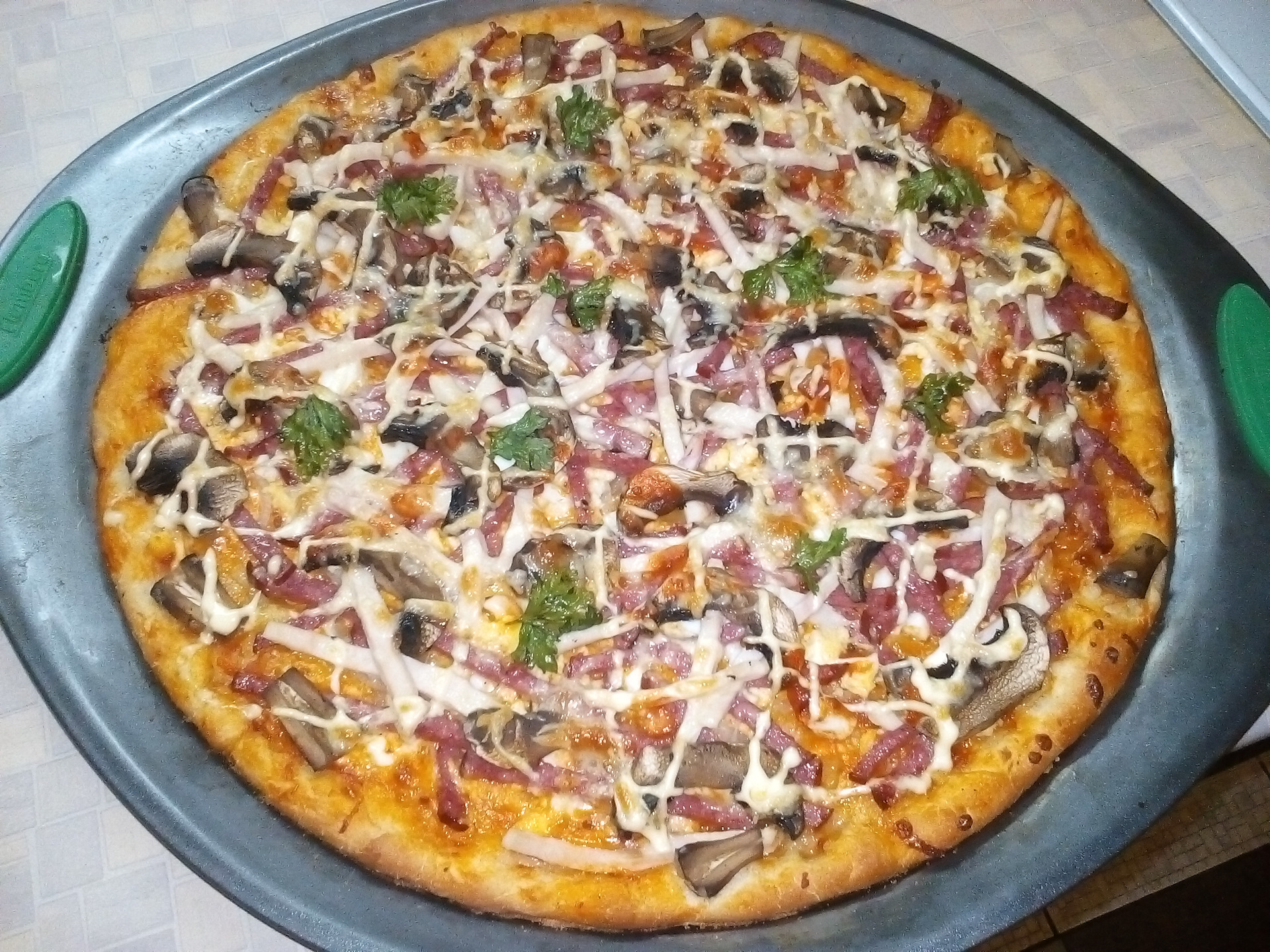 рецепт приготовления пиццы с колбасой и грибами фото 116