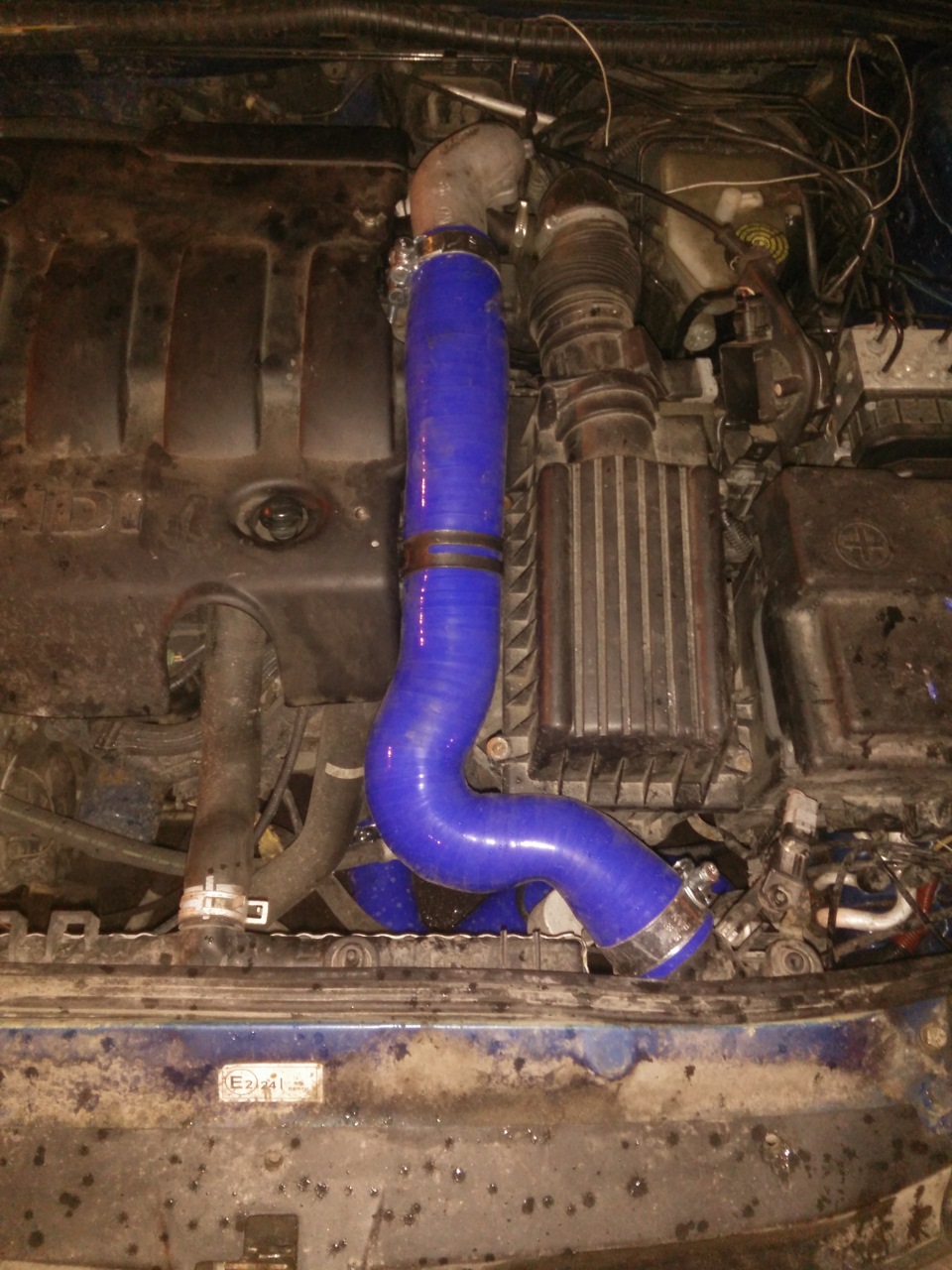 Патрубки наддува воздуха силиконовые — Peugeot 406 Break, 2 л, 2003 ...