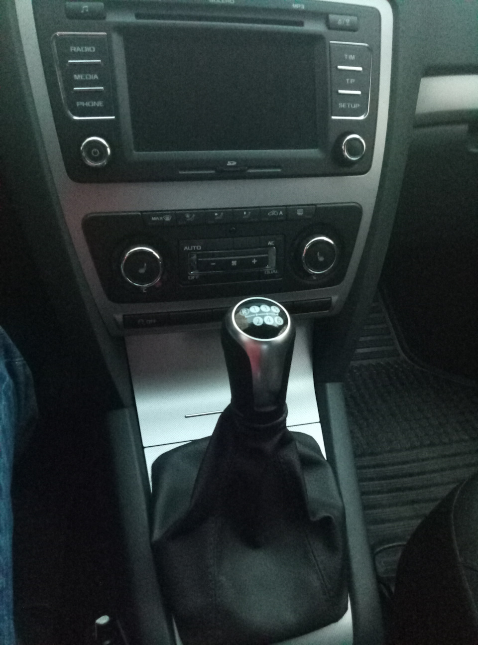 Ручка МКПП Golf 7 — Skoda Octavia A5 Mk2, 1,4 л, 2012 года | аксессуары ...