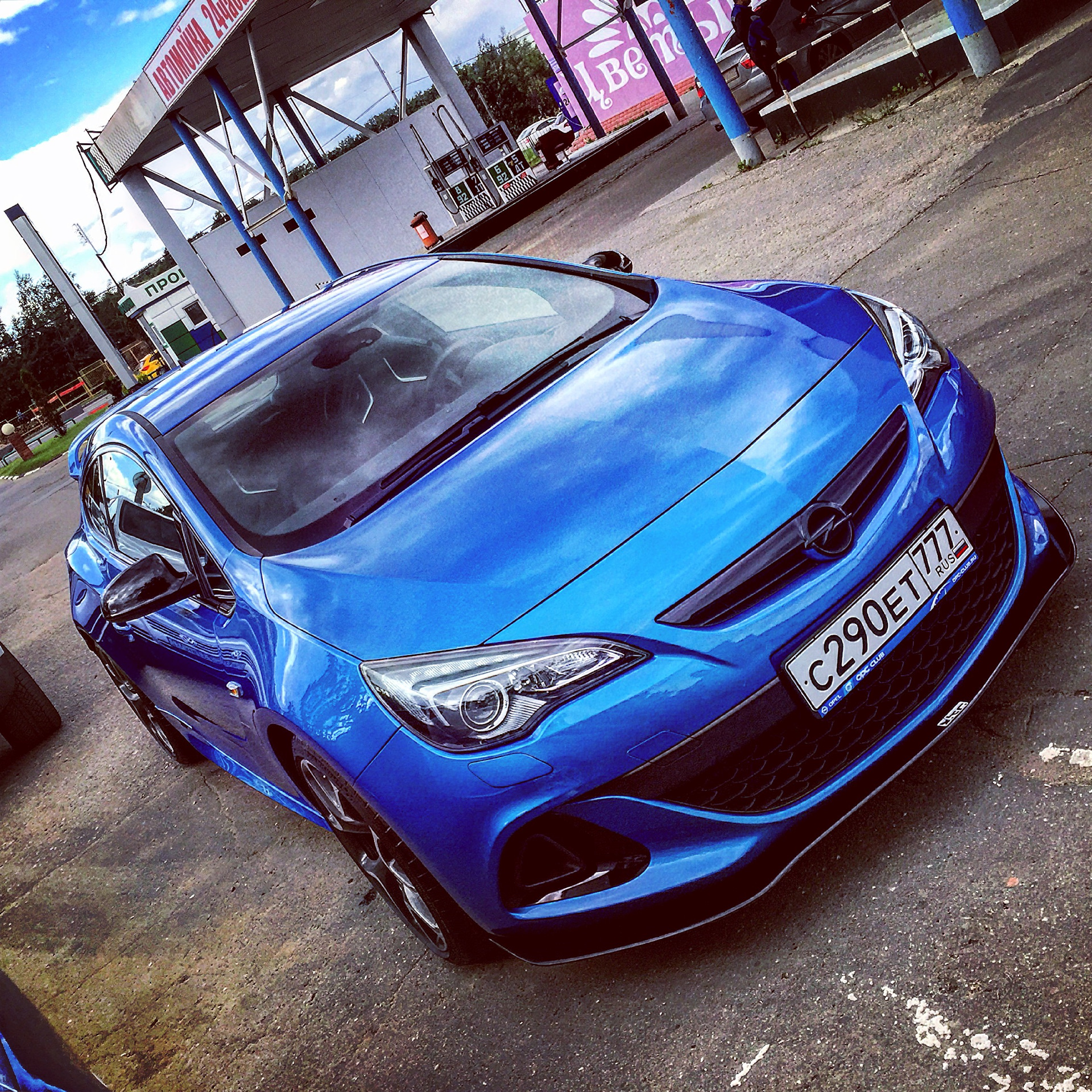 Astra j opc. Opel Astra OPC. Opel Astra j OPC. Opel Astra OPC Blue. Опель Астра OPC 2014.