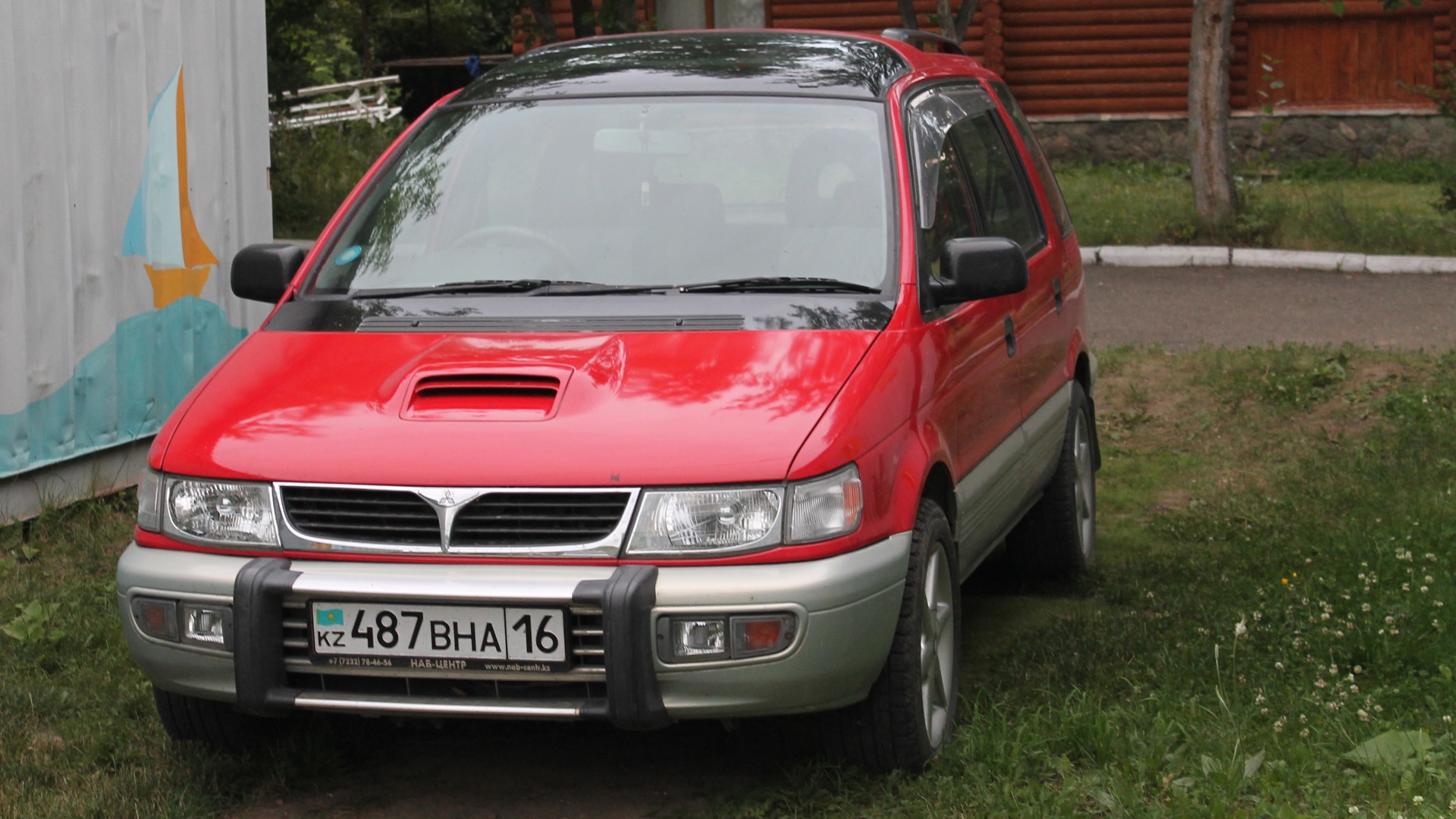 Mitsubishi Chariot (3G) 2.0 бензиновый 1996 | Resort Runner GT 2.0 4WD на  DRIVE2