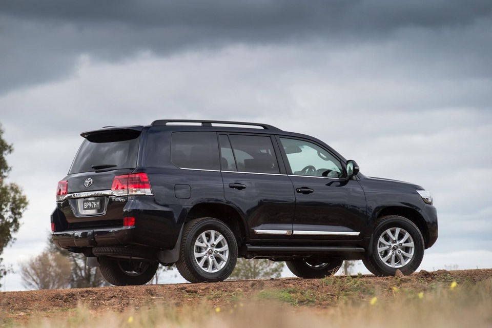 Toyota Land Cruiser 2016