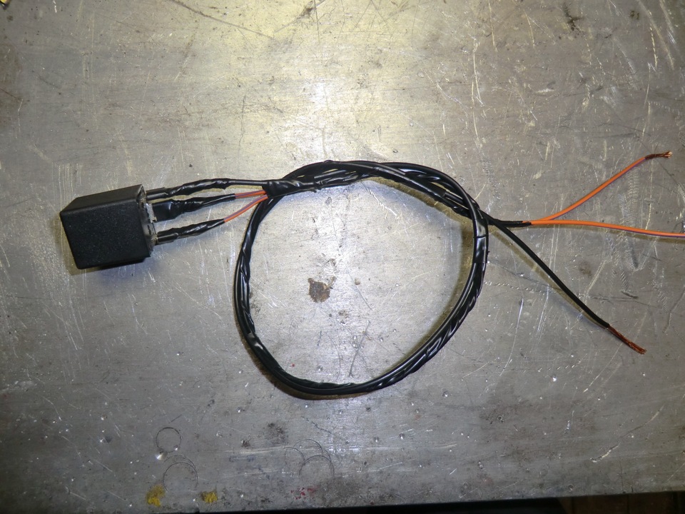 Мигающий ДОП. СТОП сигнал — Lada Гранта (1G), 1,6 л, 2012 года ...