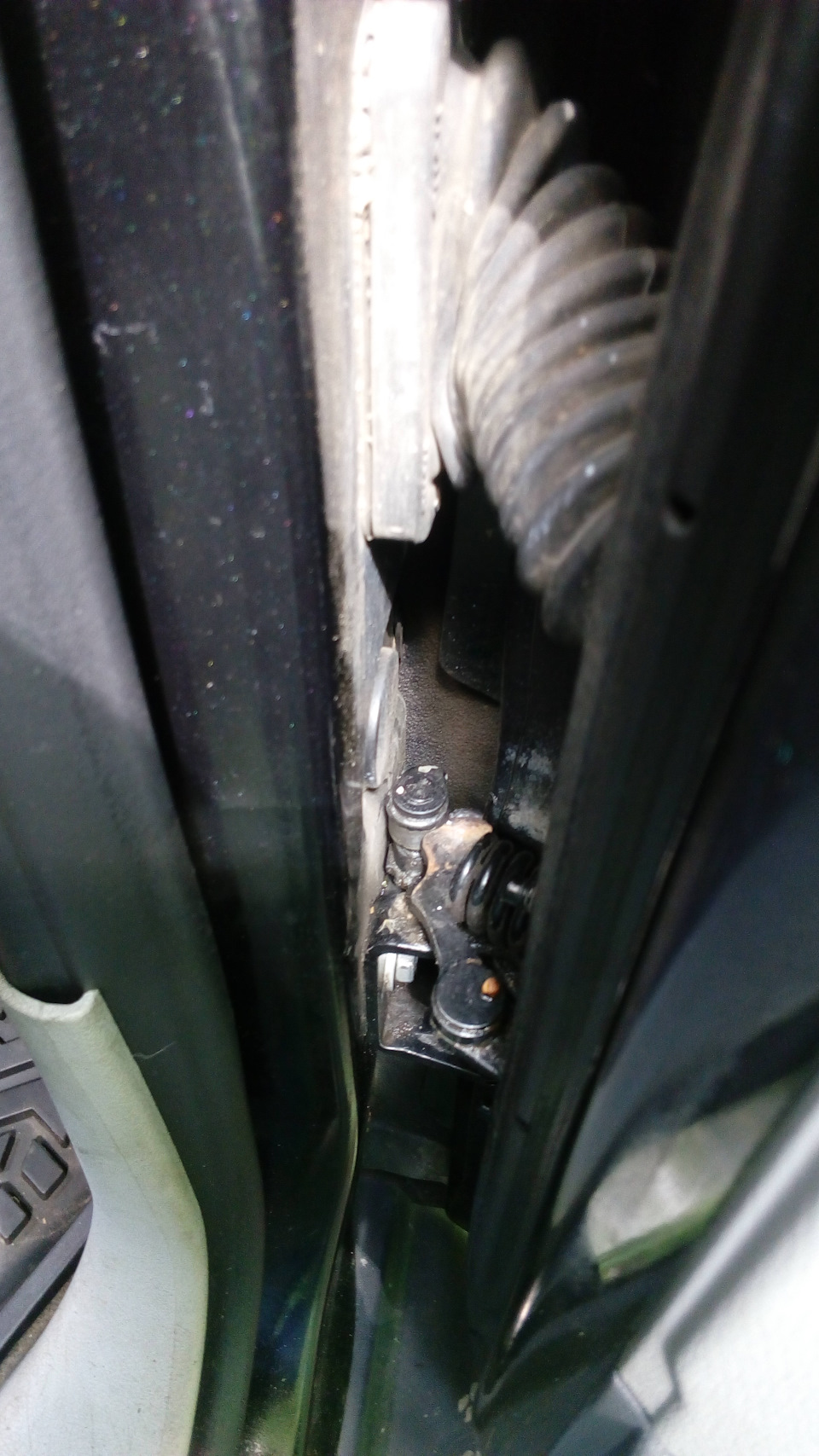 Door Hinge Repair Logbook Jeep Cherokee 2008 On Drive2