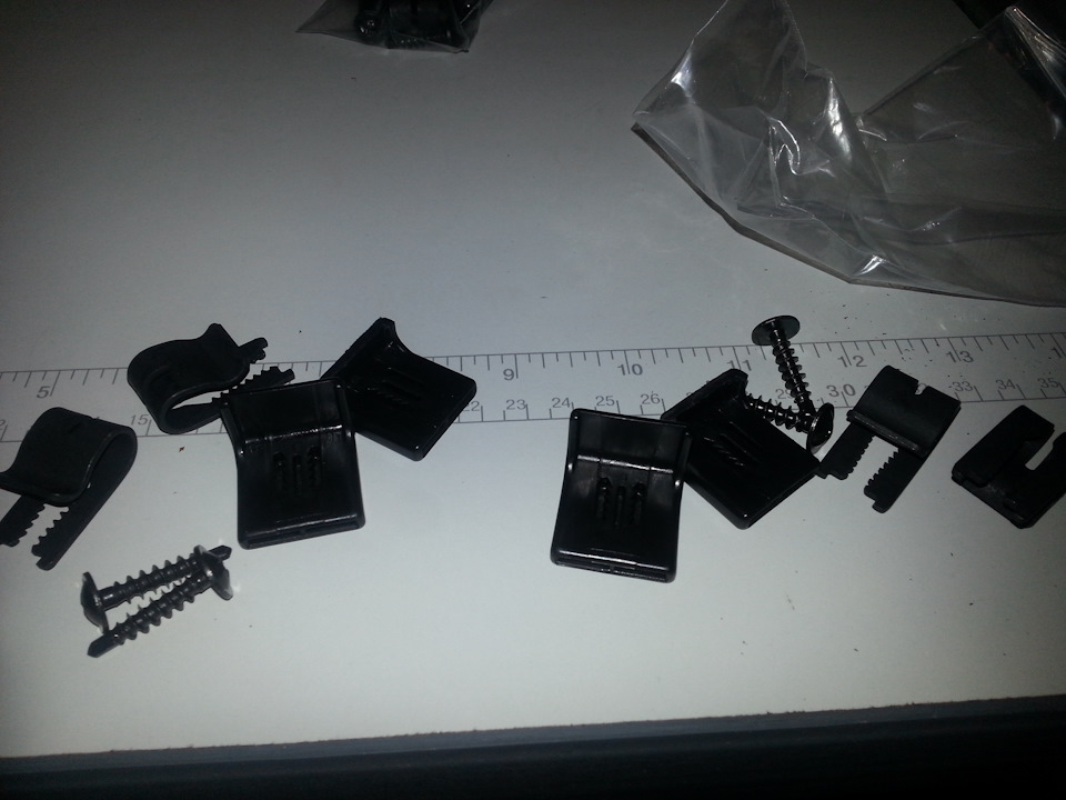 крепеж брызговиков форд фокус 2. крепеж брызговиков bmw e39. кронштейн крепления брызговика ford focus 2. крепеж задних брызговиков ford focus 2 хэтчбек. крепеж брызговика форд фокус 1.