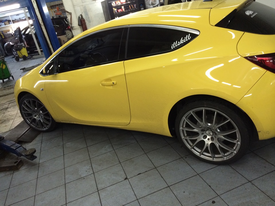 Opel astra j gtc r19. Opel astra j gtc r18. Диски opel astra j gtc r20. Opel astra j gtc на 20 дисках. Astra j gtc r18.