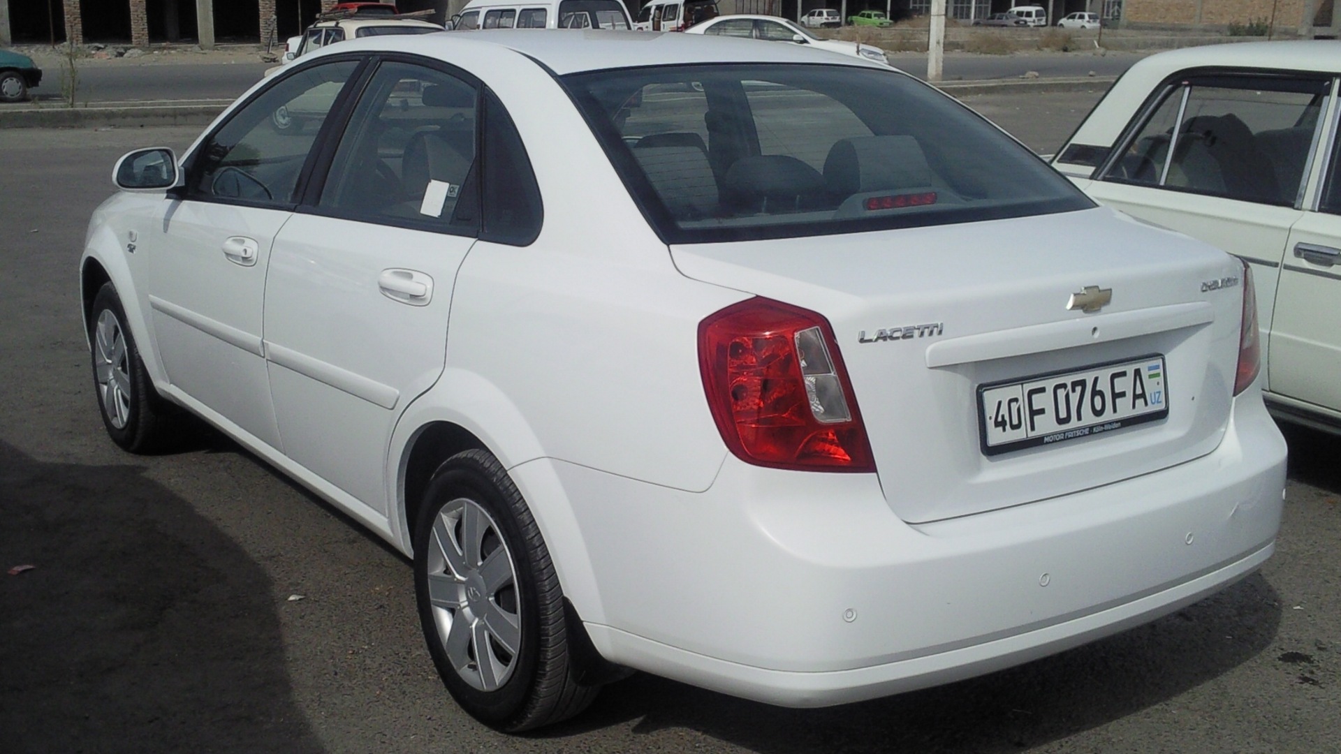 Chevrolet Lacetti White