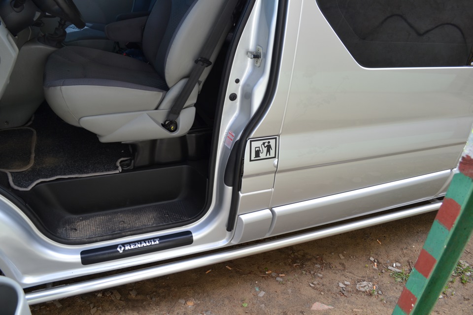 Самодельные пороги. — Renault Trafic (2G), 2 л, 2007 года | тюнинг | DRIVE2