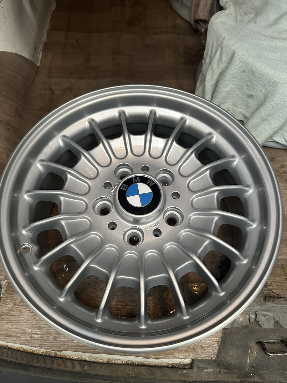 Фото в бортжурнале BMW 5 series (E28)