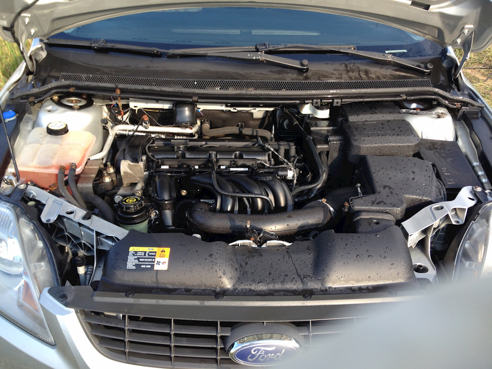 6 115. 0 мотор. Мотор форд фокус 2 1. 8 под капотом. Двигатель форд эскейп 2.