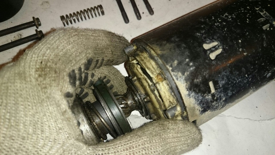 Замена бендикса на стартере часть 1 — BMW 3 series Coupe (E36), 2,8 л ...