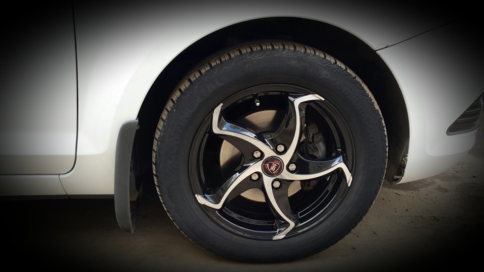 лето должно быть красивым))) R16 — Ford Focus Hatchback II, 2 л, 2010 ...