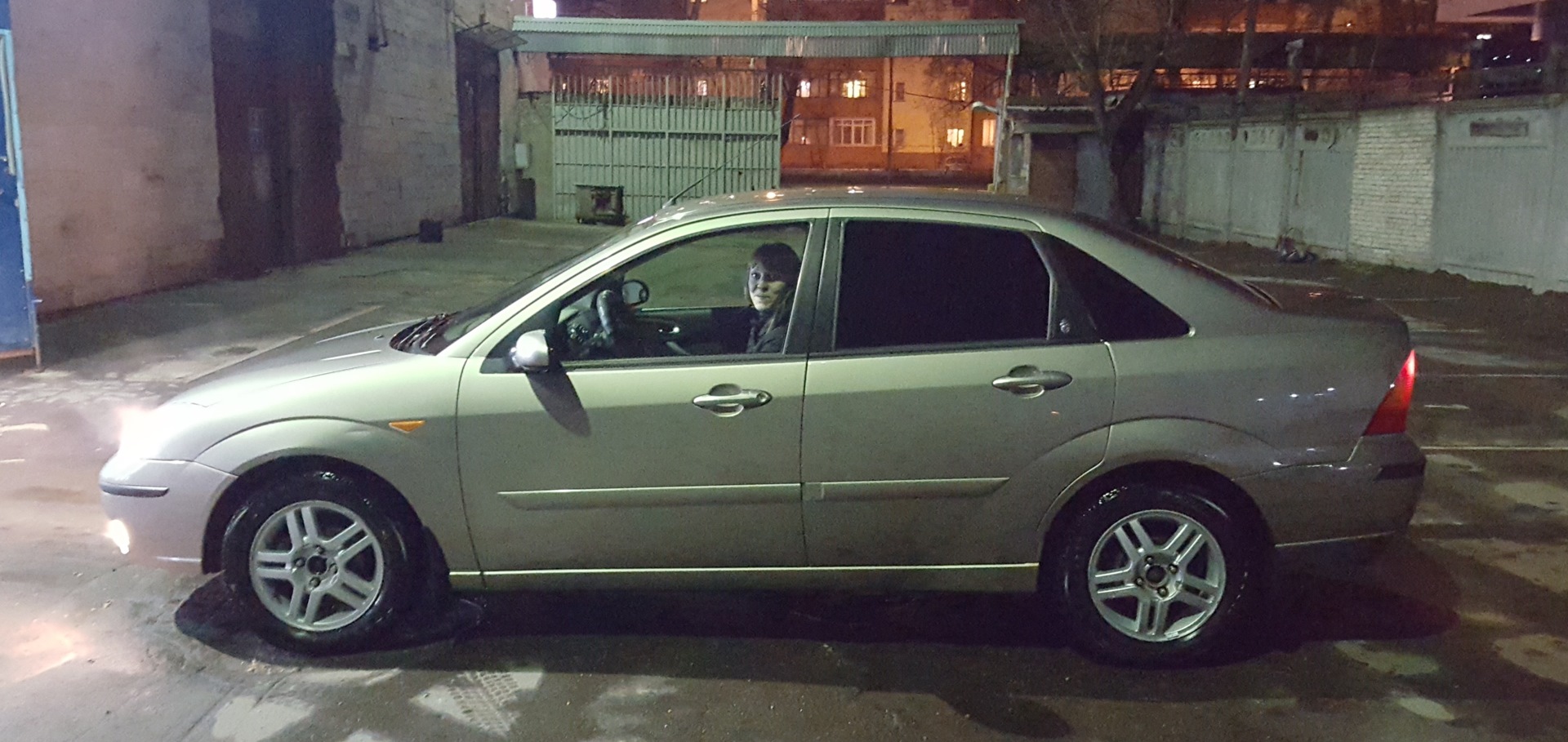 Шиномонтаж R15 — Ford Focus I Sedan, 2 л, 2003 года | шины | DRIVE2