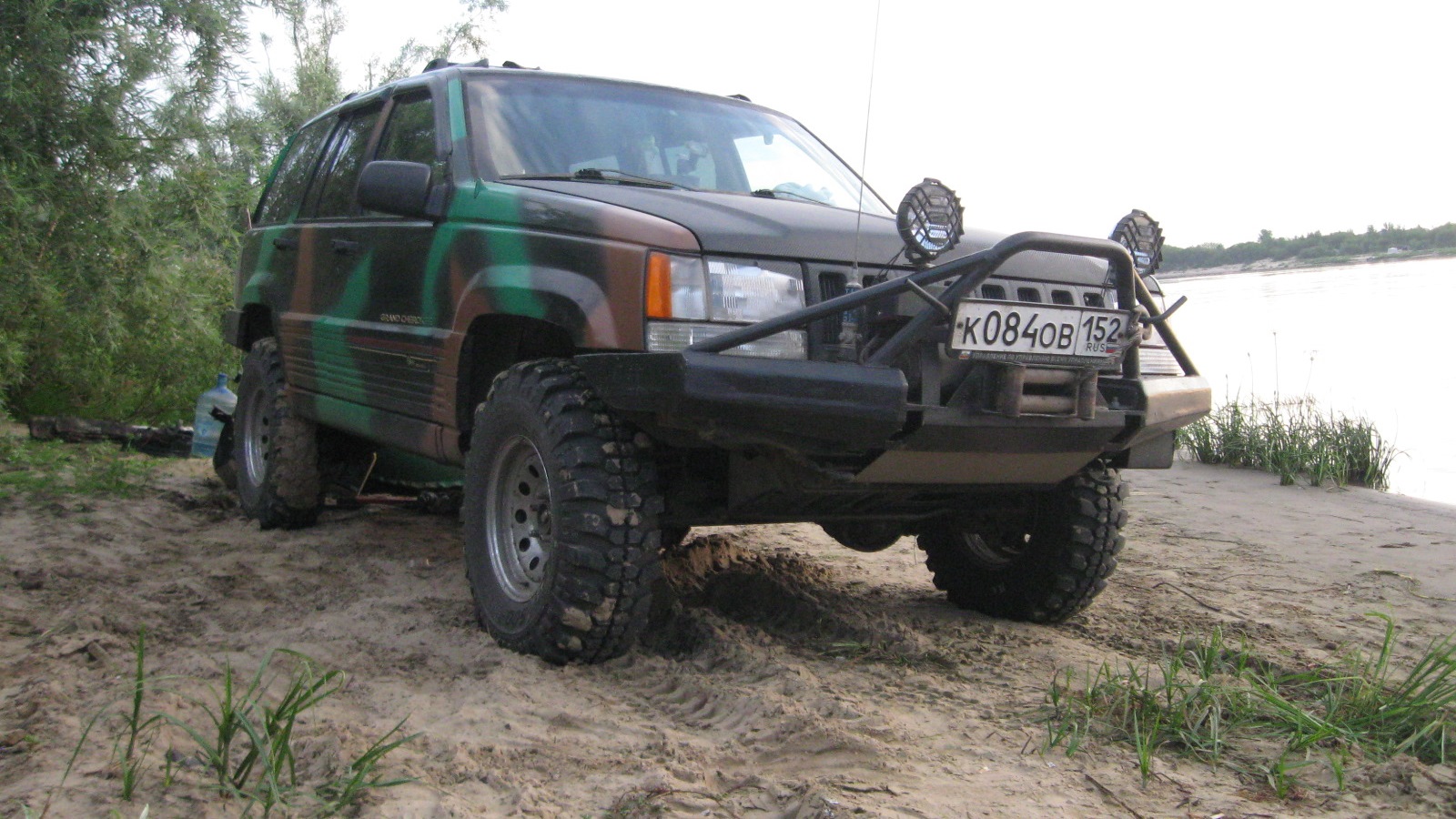 Jeep Чероки сафари