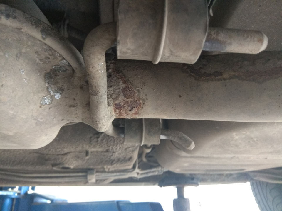 Заміна середнього глушника з резонатором . Замена средней части ...