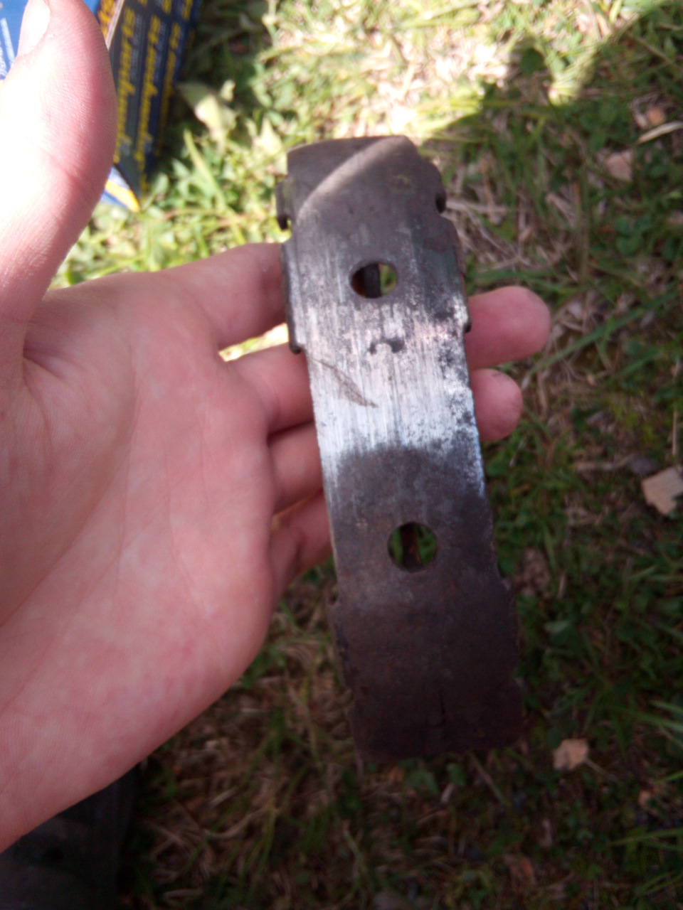 Замена тормозных колодок в барабане — Toyota Corolla (110), 1,3 л, 1998 ...