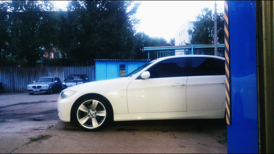 Фото в бортжурнале BMW 3 series (E90)