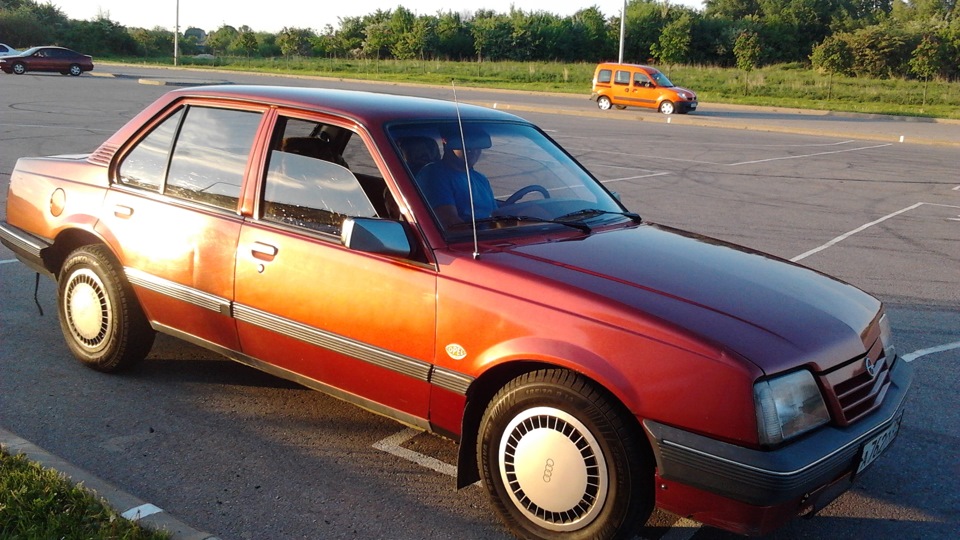 Opel Ascona 1 8