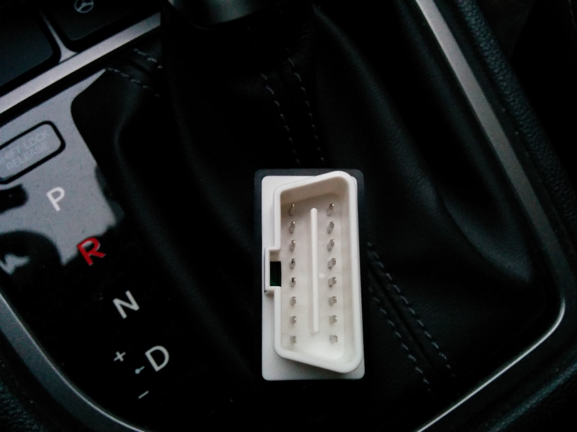 Крета ошибки. Елм на хундай крета. tpms экран крета. ошибка tpms hyundai creta. tmps ошибка хендай крета.