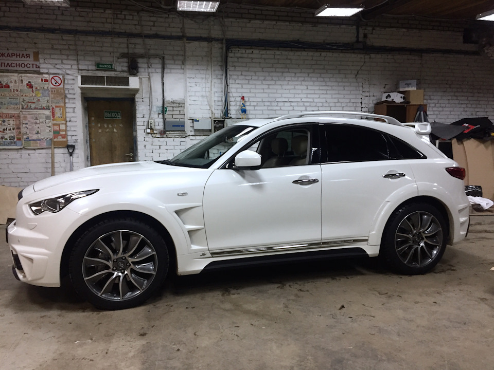 Infiniti qx70 Ferz