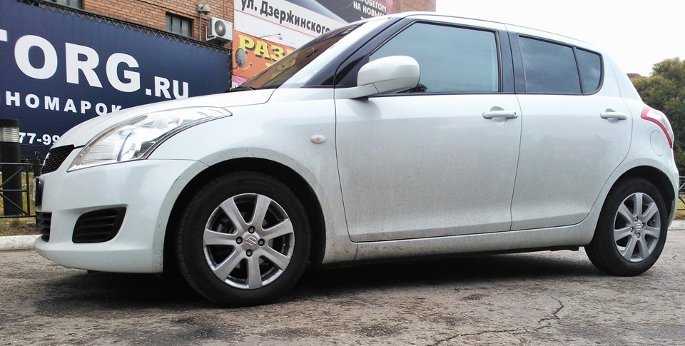 Свифт клиренс. Сузуки Свифт клиренс. Сузуки Свифт клиренс дорожный. Suzuki Swift 2007 дорожный просвет. Дорожный просвет Сузуки Свифт.