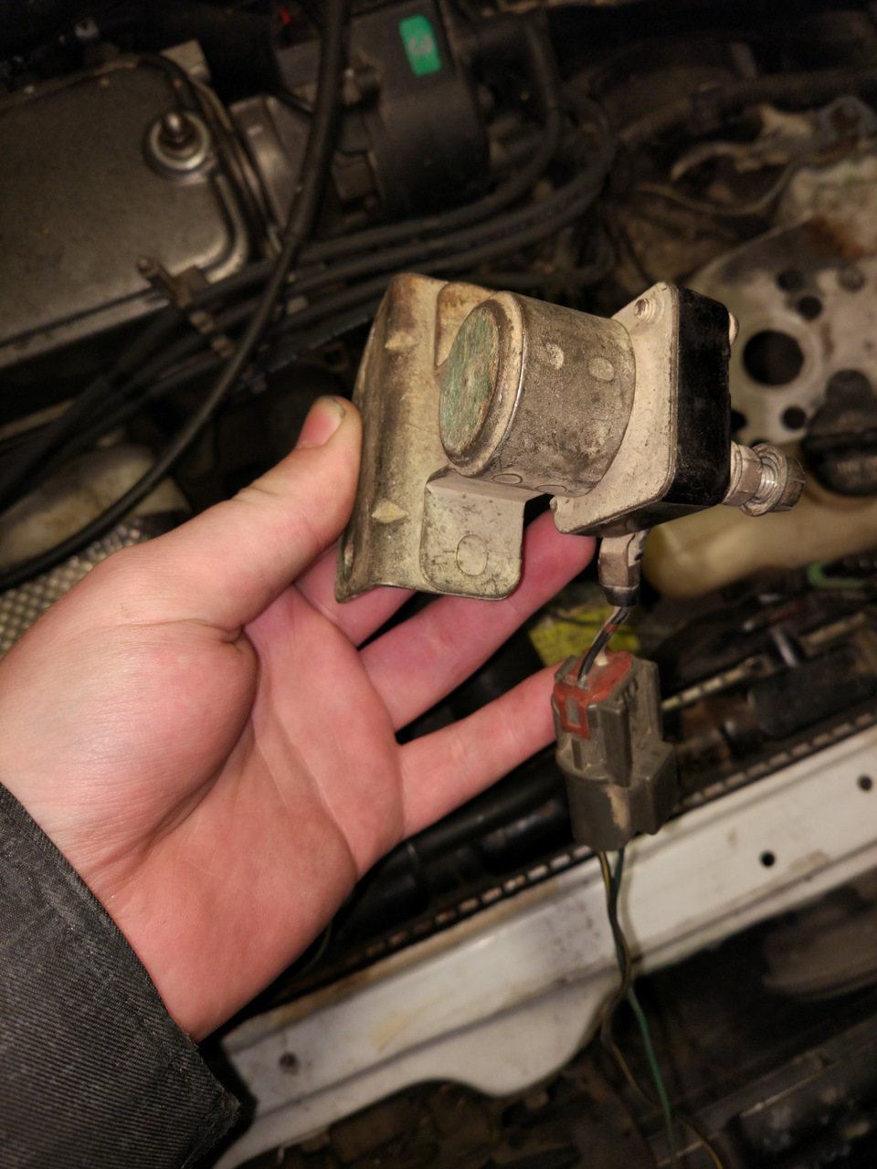 Стартер перестал крутить — Toyota Corolla (90), 1,3 л, 1990 года ...