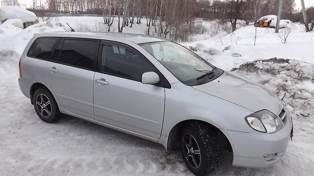 Toyota Corolla Fielder 2003 серебристый