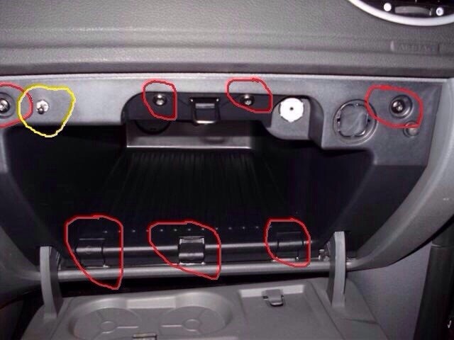 Как снять перчаточный ящик форд фокус 2 AUX в заглушку - Ford Focus II Sedan, 1,6 л, 2011 года автозвук DRIVE2