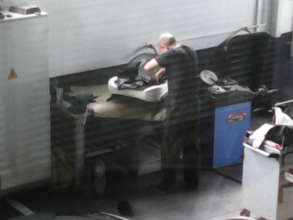 Замена треснутой кожи на водительском сиденье. — Renault Duster (1G), 2 ...