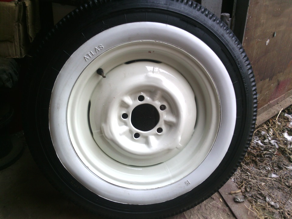 Москвич 412 форд. Какой диск подходит на москвич. Колесные диски москвич 407. Какой диск подходит на москвич. Диски на москвич 412 разболтовка.