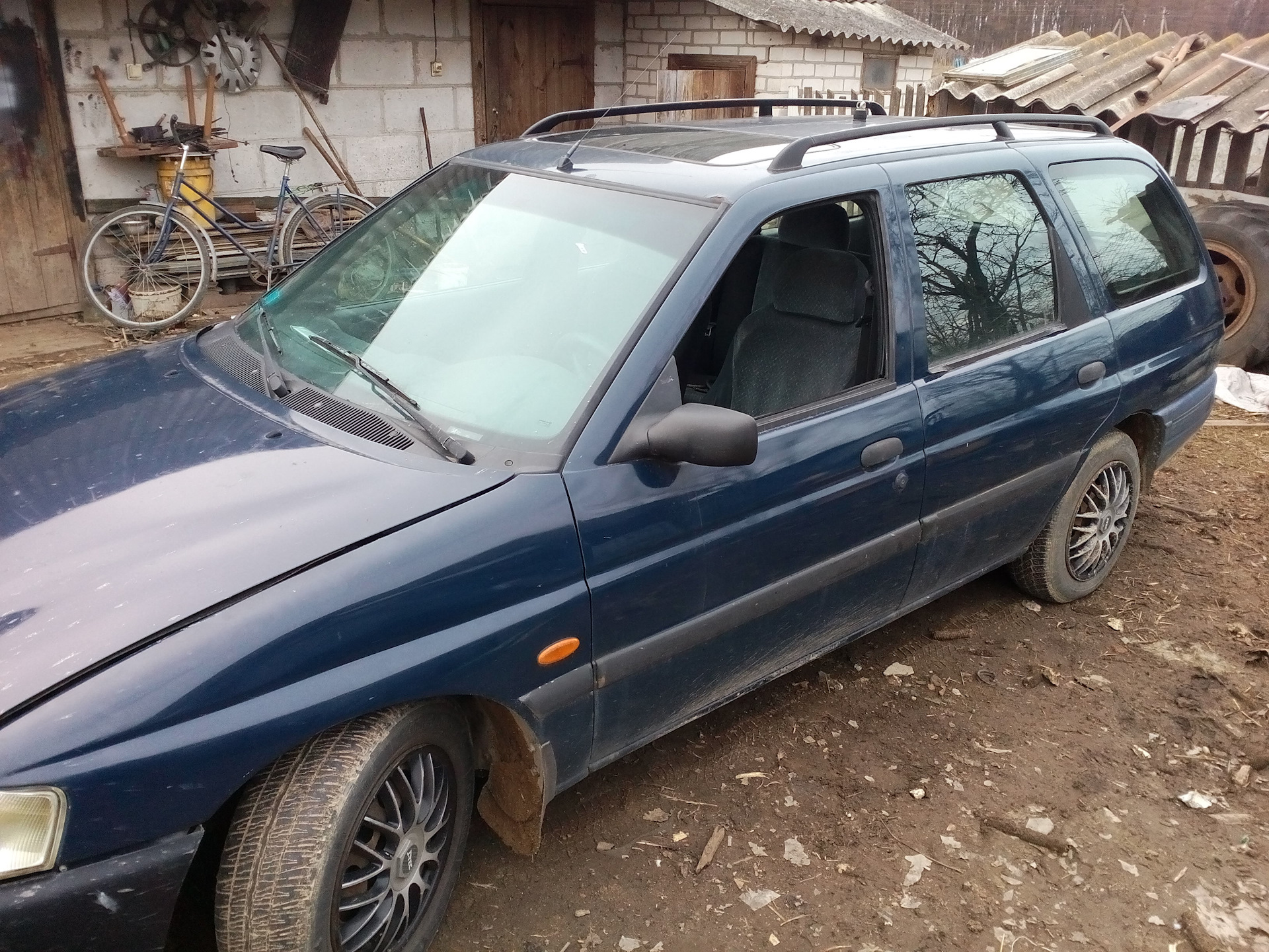 Купить Автомобиль Форд Эскорт