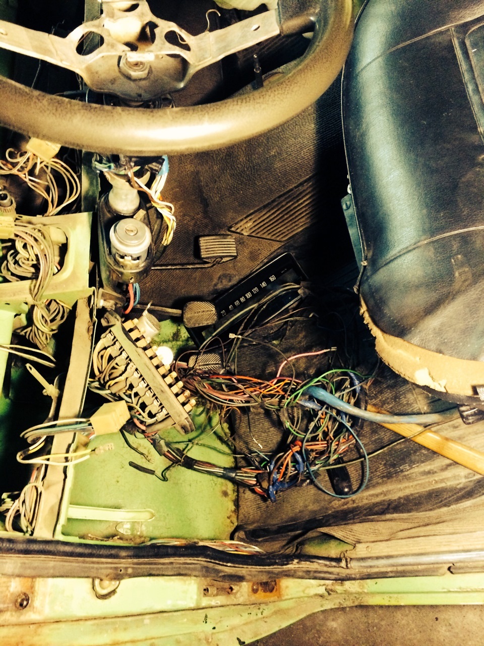 Снятие торпеды, проводки. Подготовки к вытаскиванию двигателя. — LADA ...