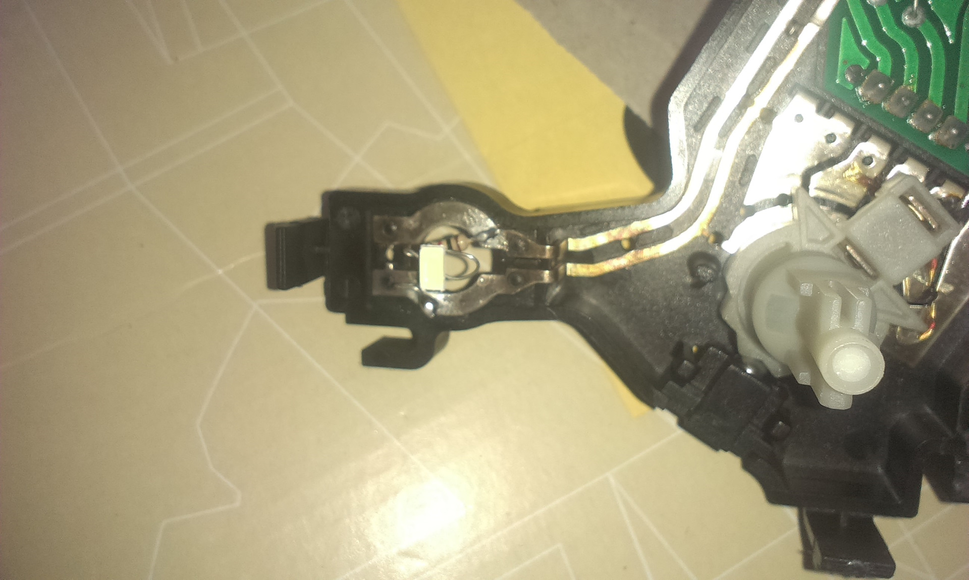 Замена обычных лампочек на светодиоды в подсветке печки — Renault Logan ...