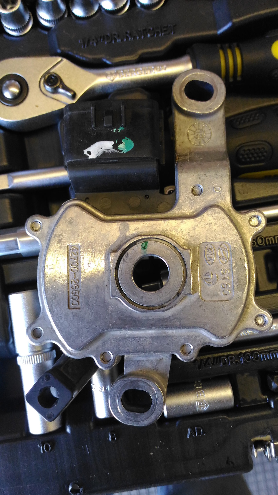 Вид сверху — KIA Ceed (2G). Запчасти на фото: 4270026500