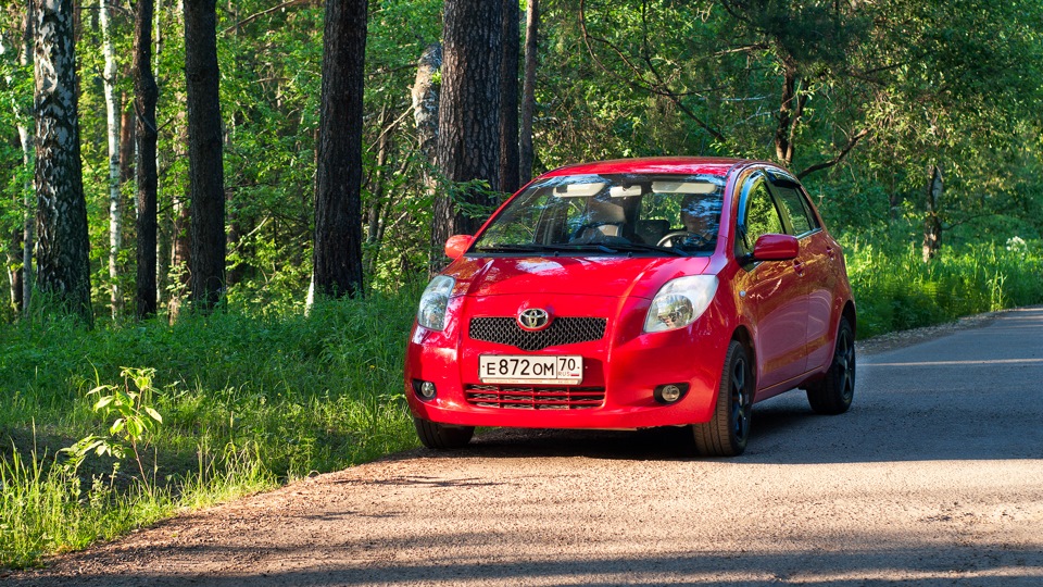 Toyota Yaris ярИстный жуколёт