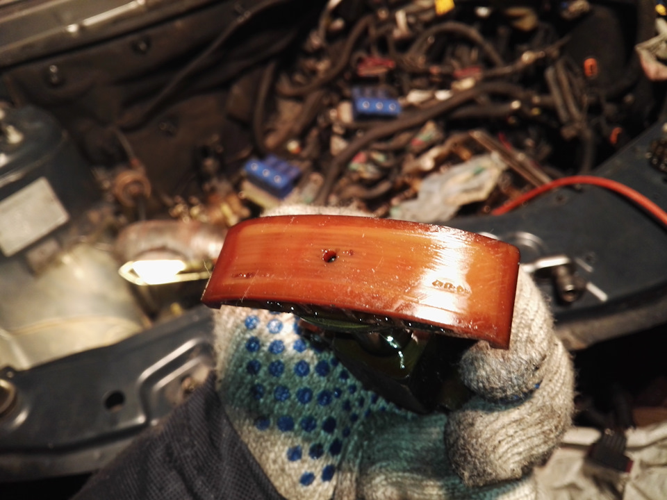 это башмак — виден износ, но я считаю, что он не критичен — Chevrolet Captiva (1G)