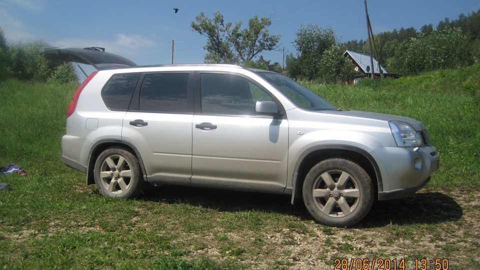 Nissan X-Trail полноприводный универсал