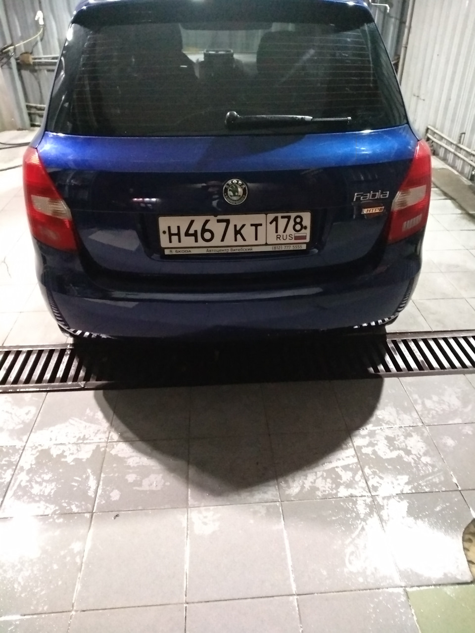 Первая мойка и оригинальные колпаки — Skoda Fabia Mk2, 1,2 л, 2012 года ...