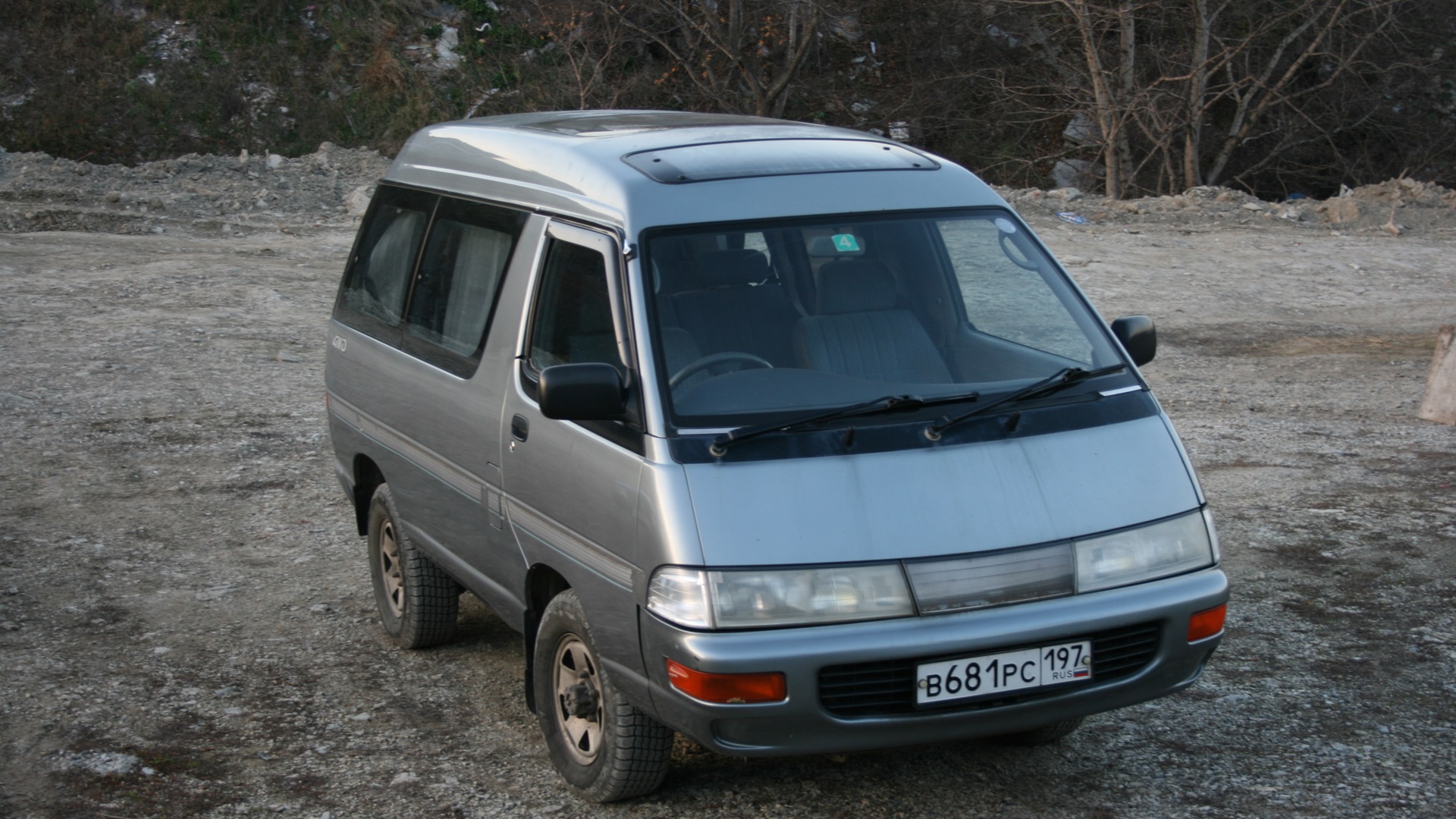 Тойота таун айс отзывы. Toyota Town Ace. Toyota Town Ace 3. Town Ace 3 Side. Таун айс синий матовый.