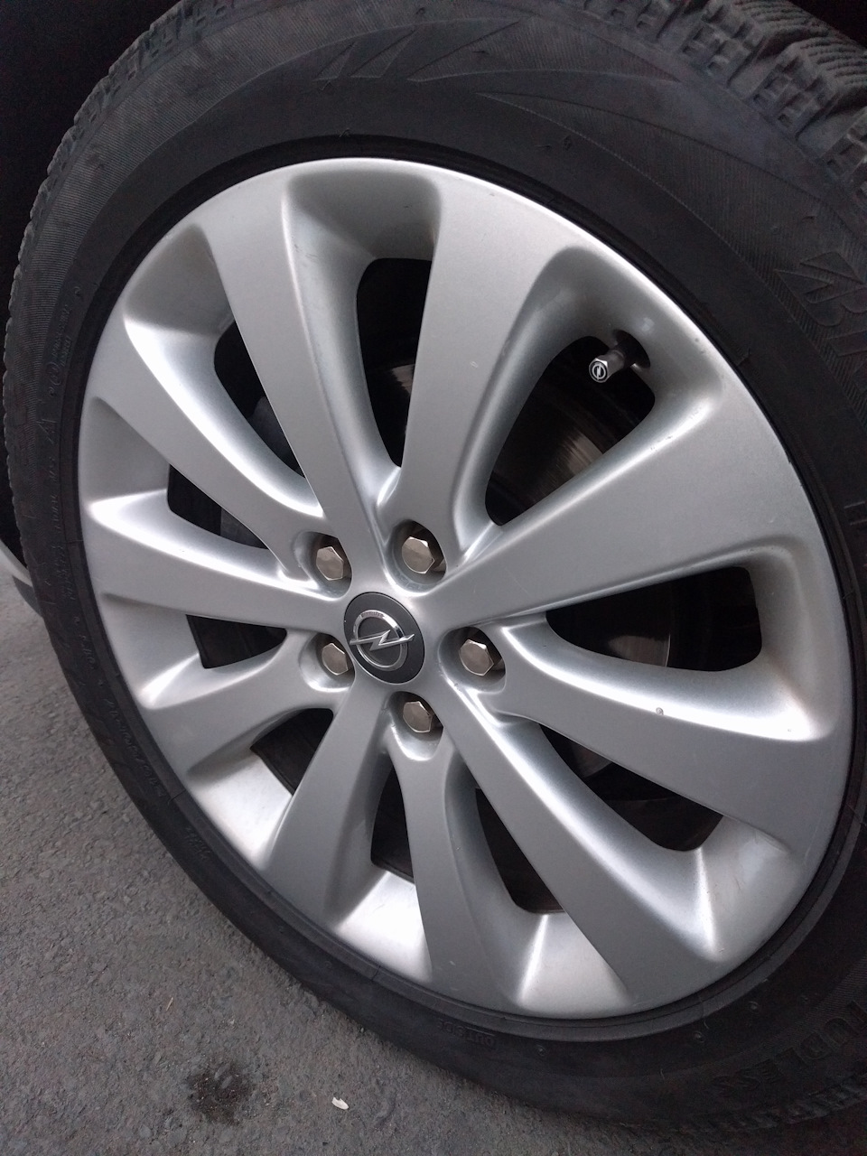 Хромированные гайки вместо родных с колпачками — Opel Astra J, 1,6 л ...