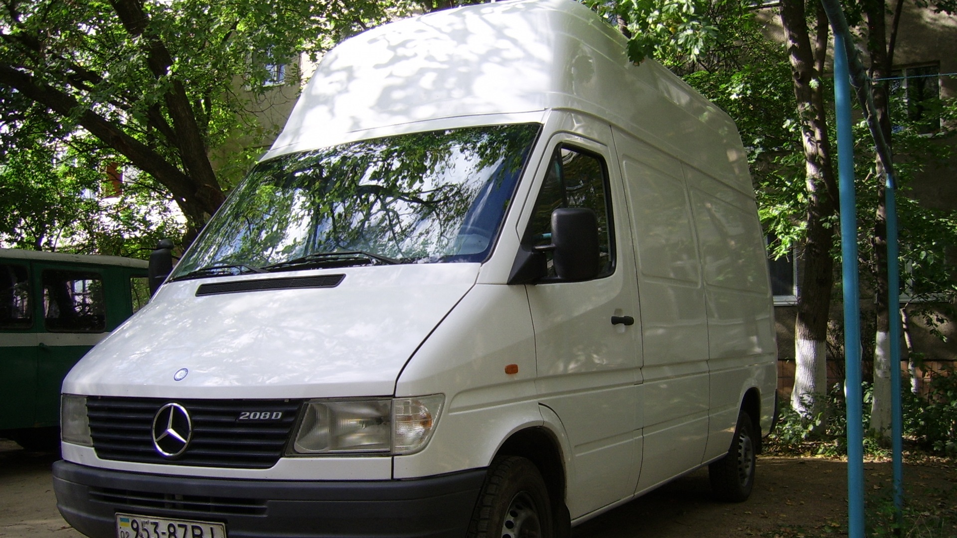 Mercedes-Benz Sprinter (1G) 2.3 дизельный 1996 | 