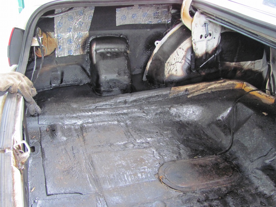 Коврик в багажник Газ Волга 31105 (2004-2009) 