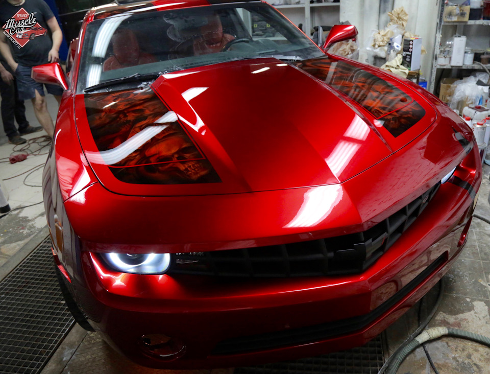 Перекрас Camaro в цвет Candy Blood Red и аэрография от MCS - Muscle Car Ser...