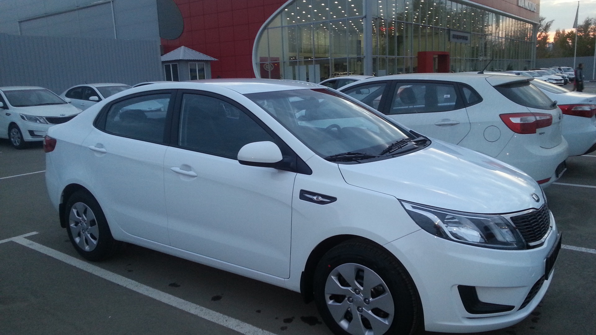 KIA Rio (3G) 1.4 бензиновый 2013 | 