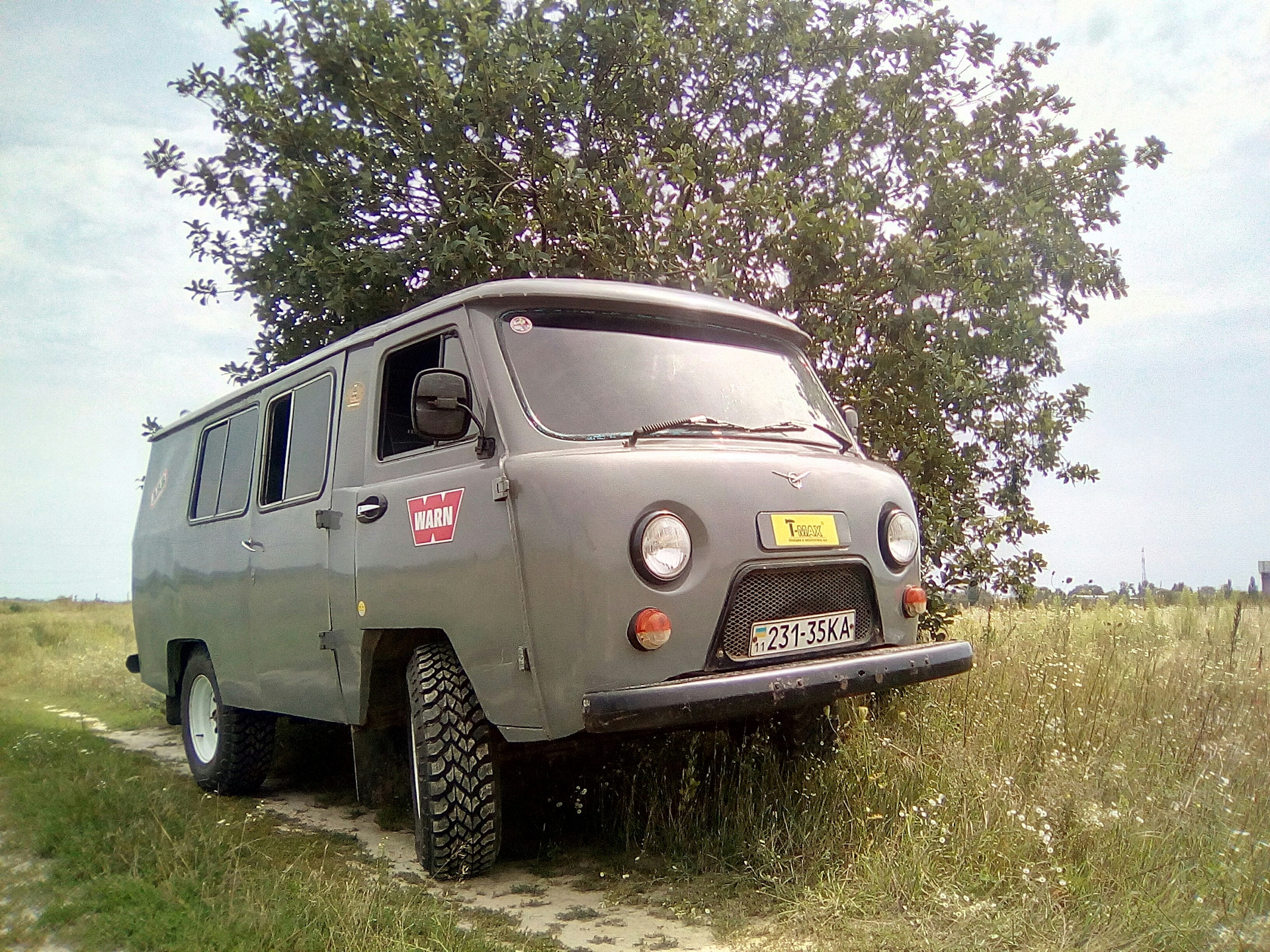 УАЗ 452