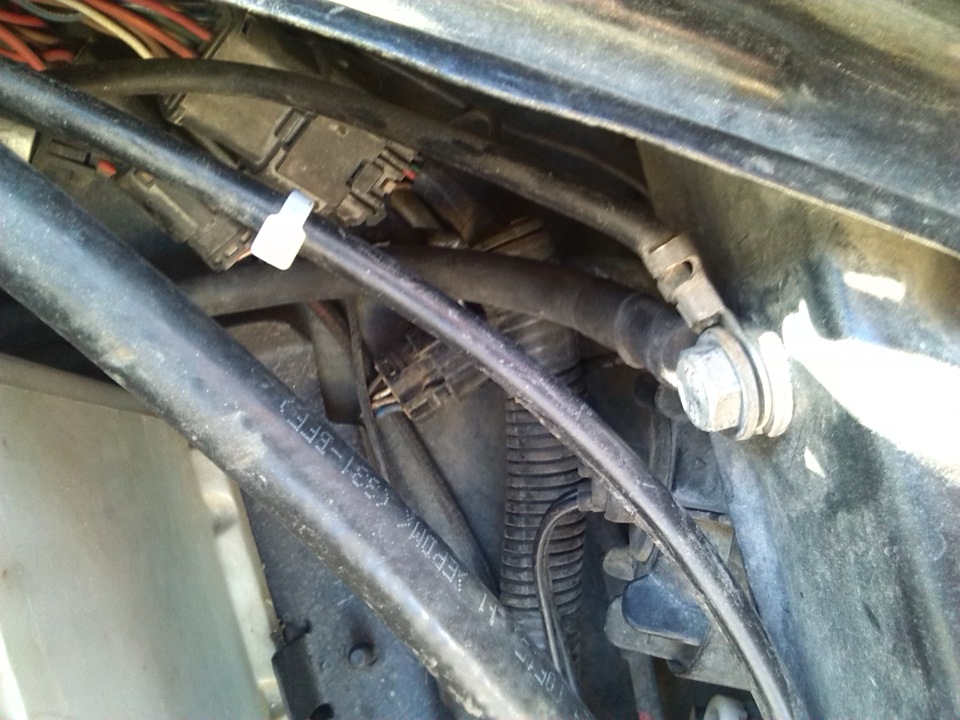 Второй аккумулятор в багажнике! — Daewoo Nexia (N150), 1,5 л, 2010 года ...