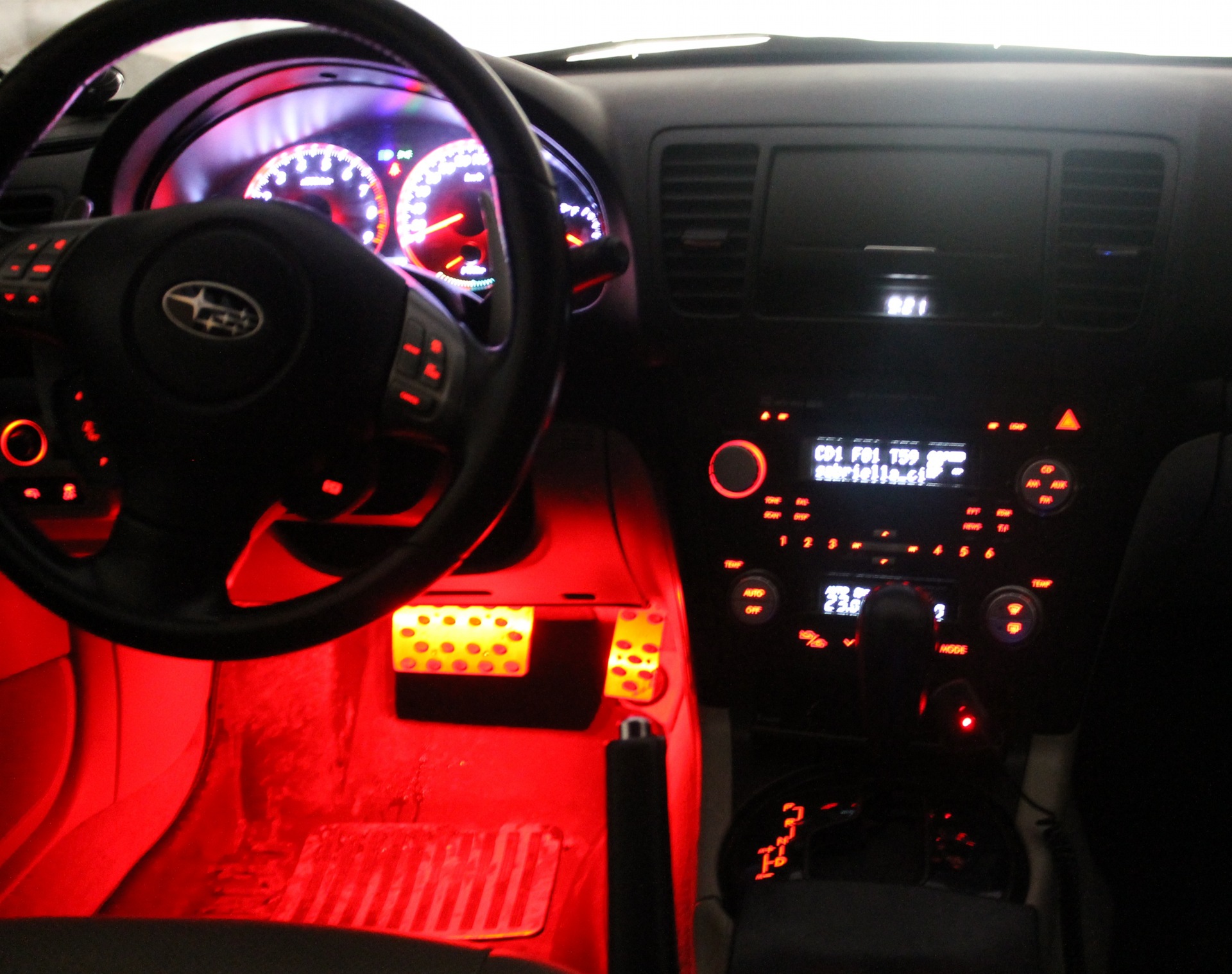 Купить красную подсветку. Легаси bl5 подсветка салона Стоковая. Subaru Forester sh красная подсветка. Подсветка салона Субару Легаси. Подсветка днища Subaru Legacy bl5.