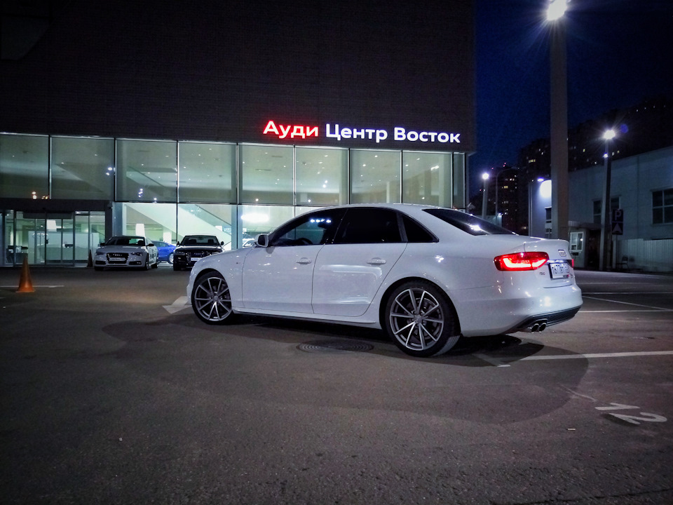 Фото в бортжурнале Audi A4 (B8)