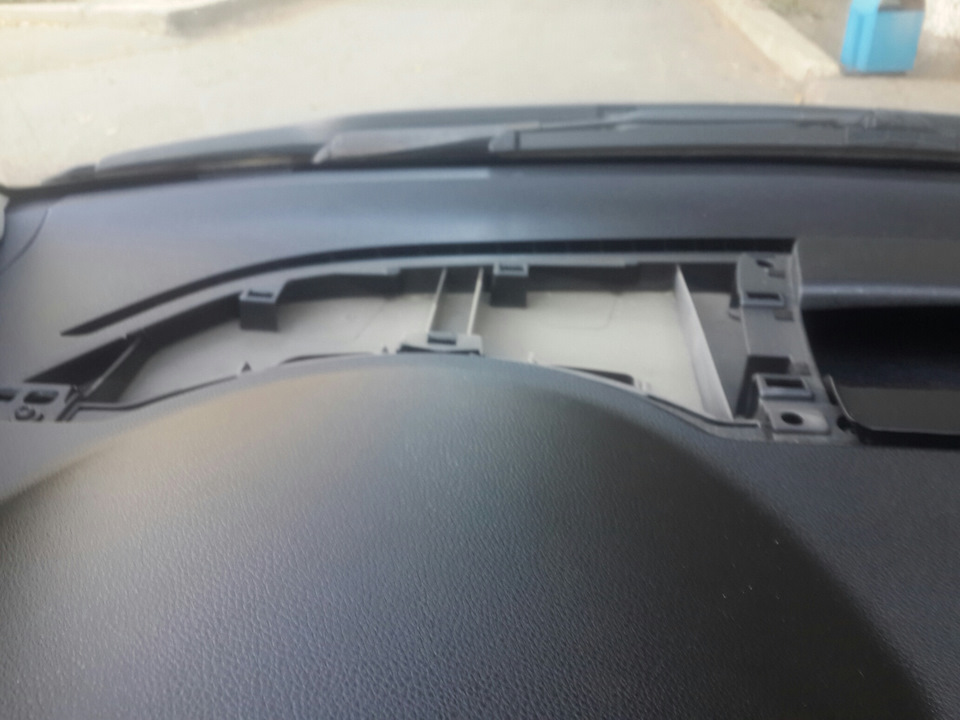 Скрипит панель. Скрипит панель. Скрип панели хендай солярис. Скрипит панель. Скрипит панель.